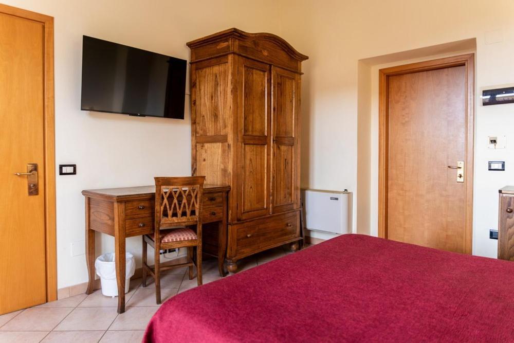 Hotel Rossi Manciano Exteriér fotografie