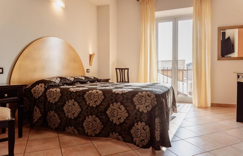 Hotel Rossi Manciano Exteriér fotografie