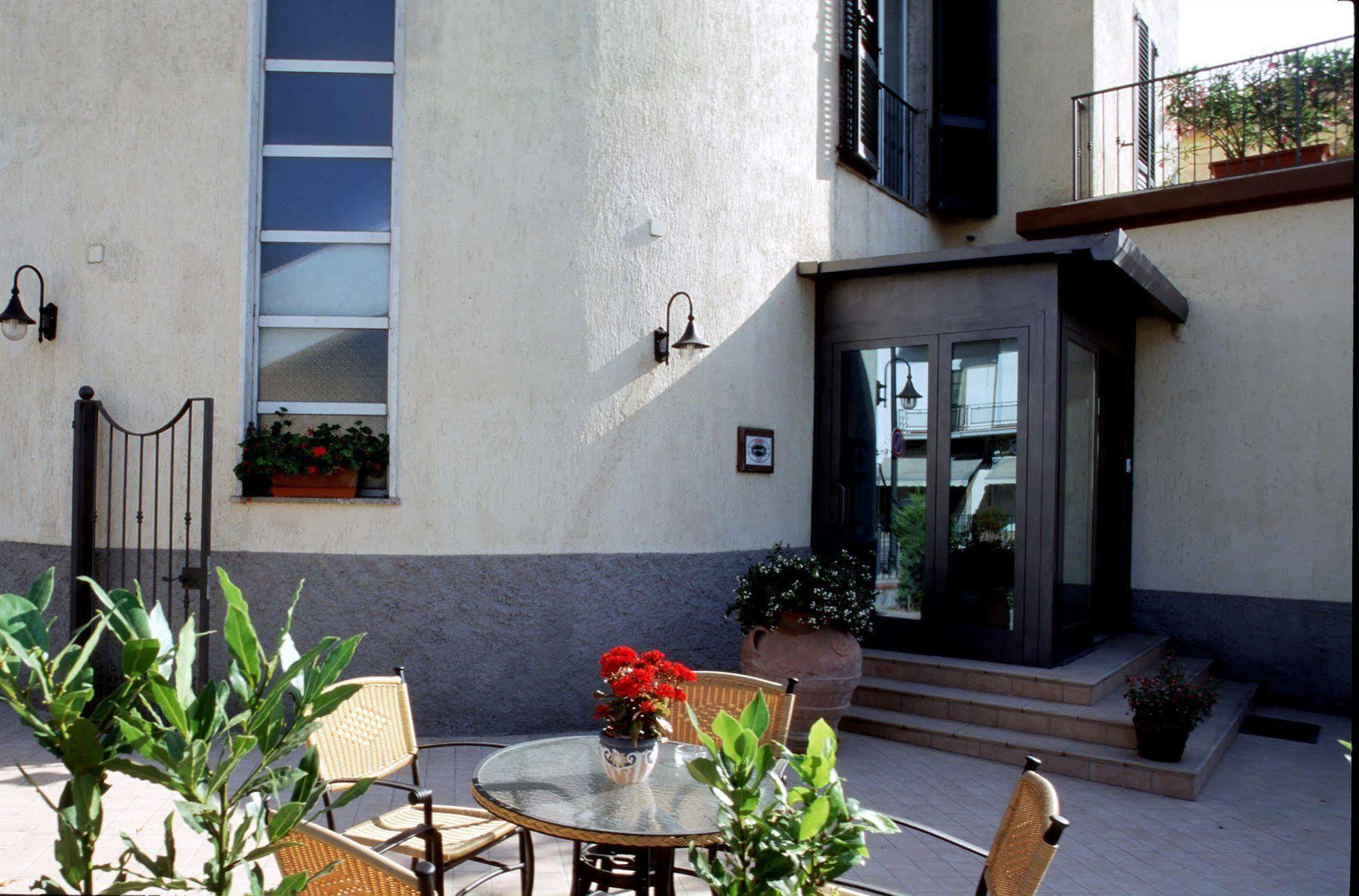 Hotel Rossi Manciano Exteriér fotografie
